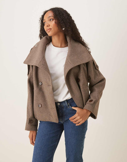 Lou- Trench court élégant
